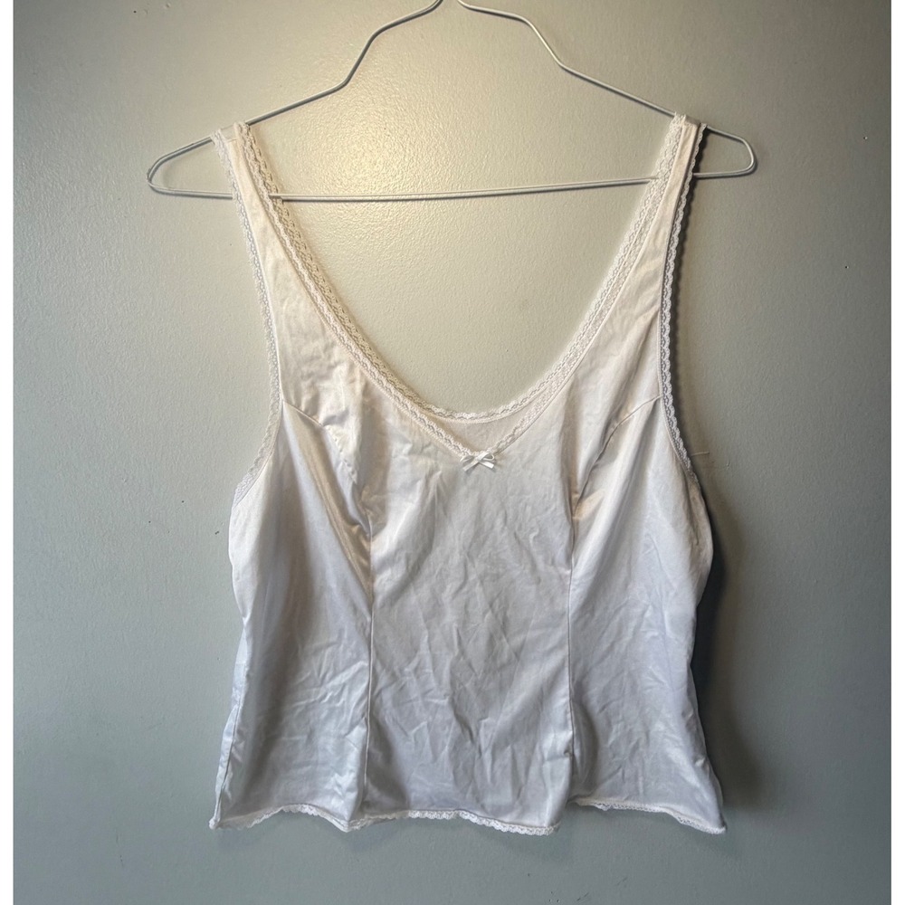 Vanity Fair Vintage White Lace Trim Camisole Top 17-760 Nylon Made in USA 40/46